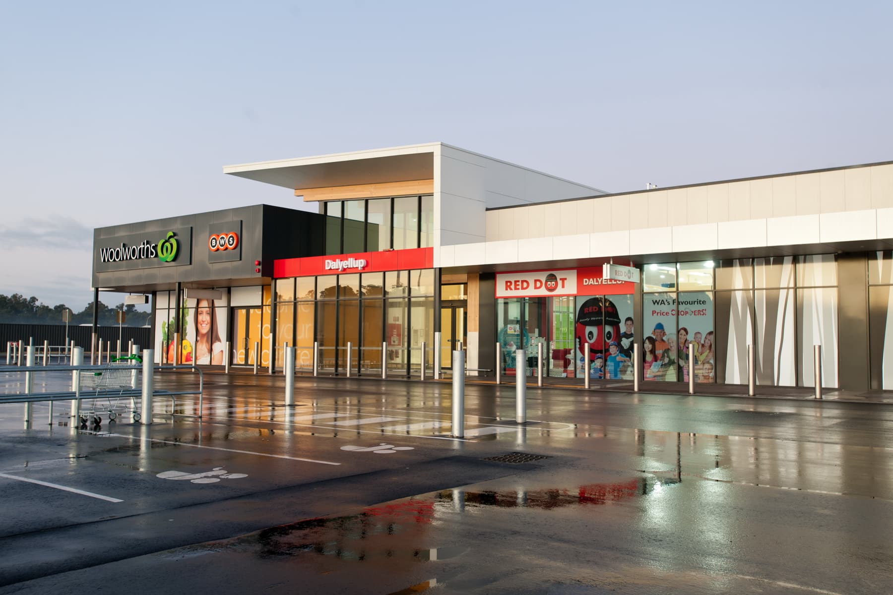Dalyellup Shopping Centre